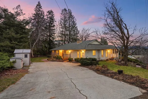 $649,900 | 11116 East Fruit Hill Road, Spokane, WA 99206