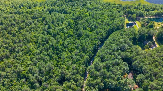 $150,000 | 1 Lake View Drive, Hartford, ME 04220