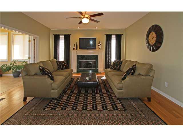 2047 Ridgemere Way Greenwood, IN 46143 - Photo 3 of 14 Gallery Image 3