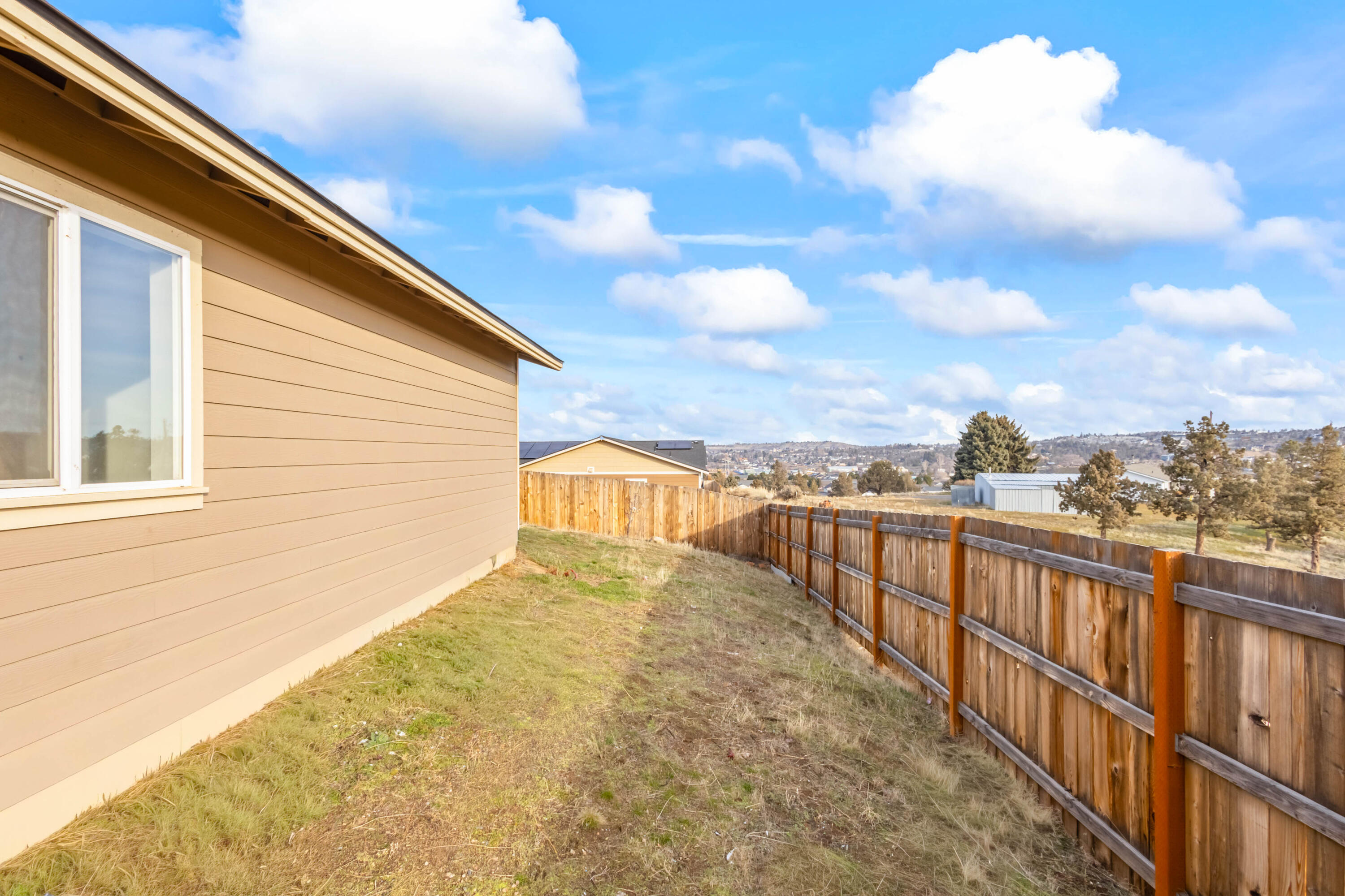 539 Leisek Way Madras, OR 97741 - Photo 34 of 35 a view of balcony with city view