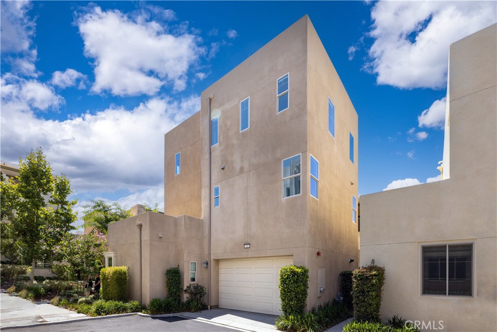 126 Interval Irvine, CA 92618 - Photo 32 of 47