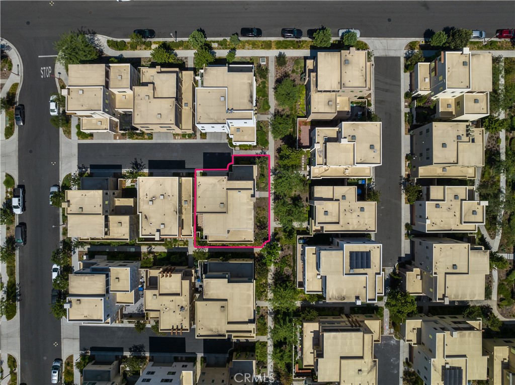 126 Interval Irvine, CA 92618 - Photo 33 of 47 a picture of street view