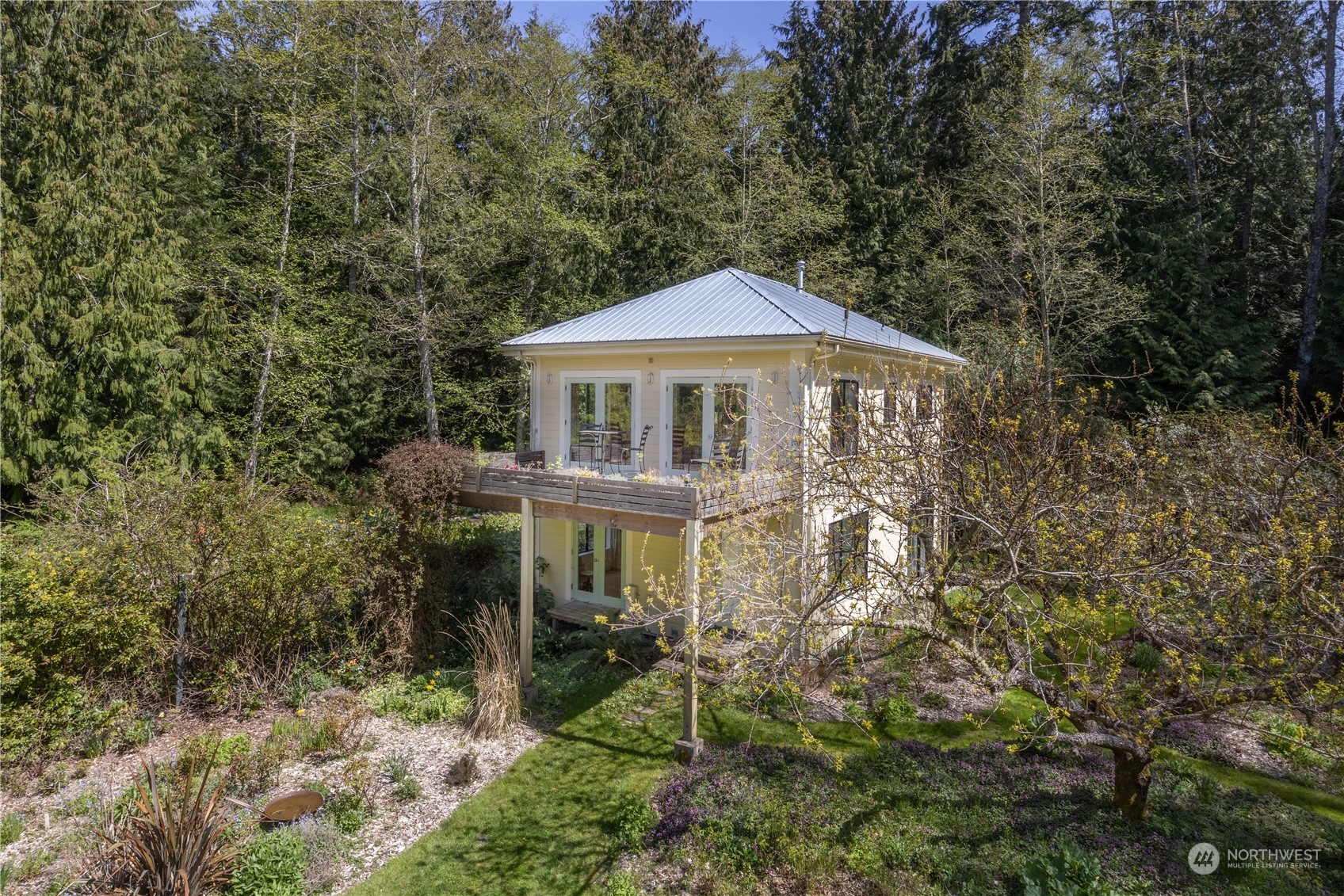 423 Thunder Road Port Townsend, WA 98368 - Photo 16 of 40 Gallery Image 16