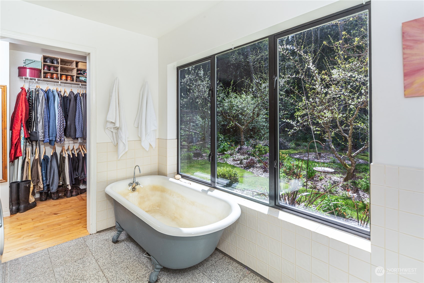 423 Thunder Road Port Townsend, WA 98368 - Photo 22 of 40 Gallery Image 22