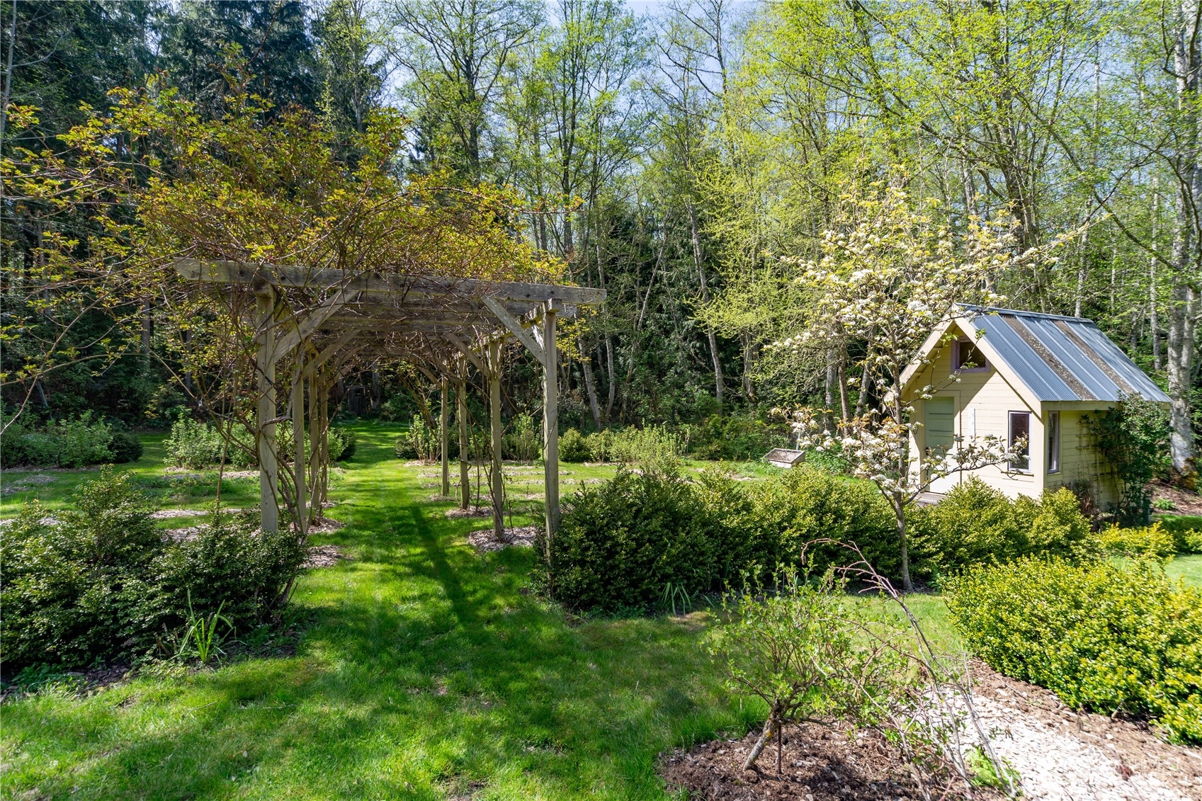 423 Thunder Road Port Townsend, WA 98368 - Photo 26 of 40 Gallery Image 26
