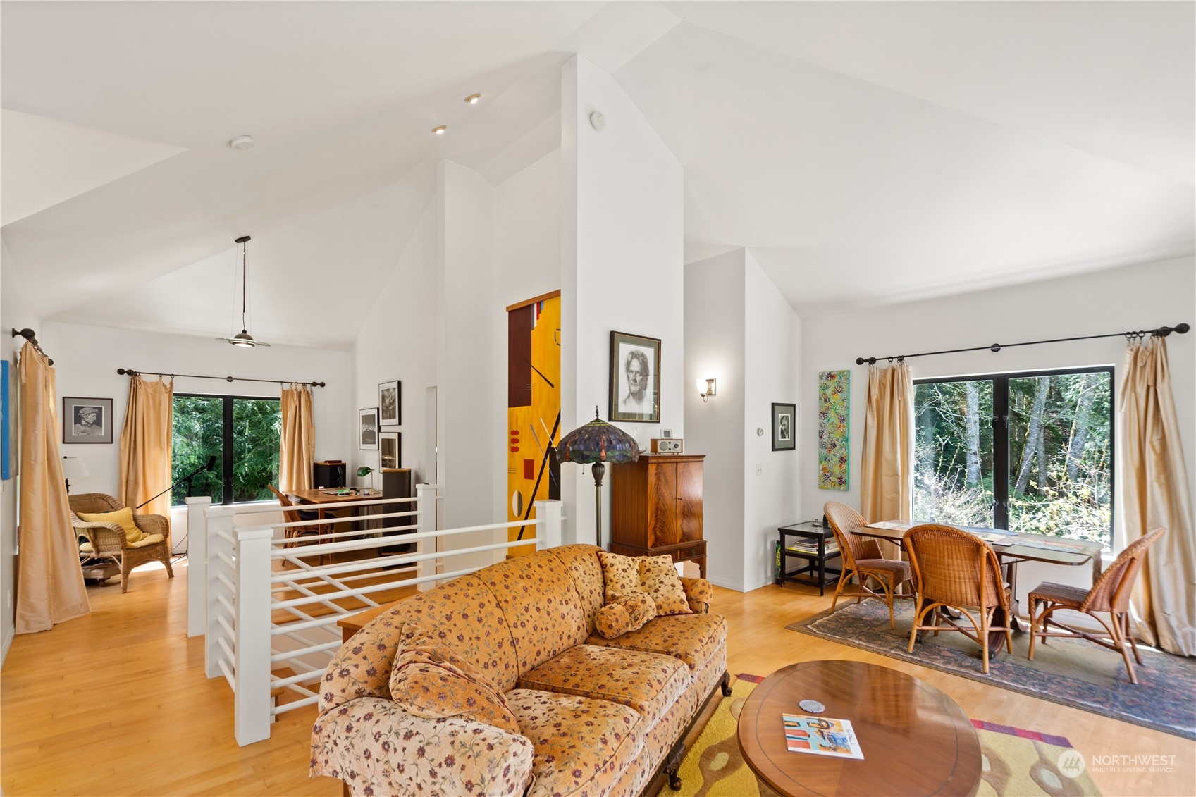 423 Thunder Road Port Townsend, WA 98368 - Photo 7 of 40 Gallery Image 7