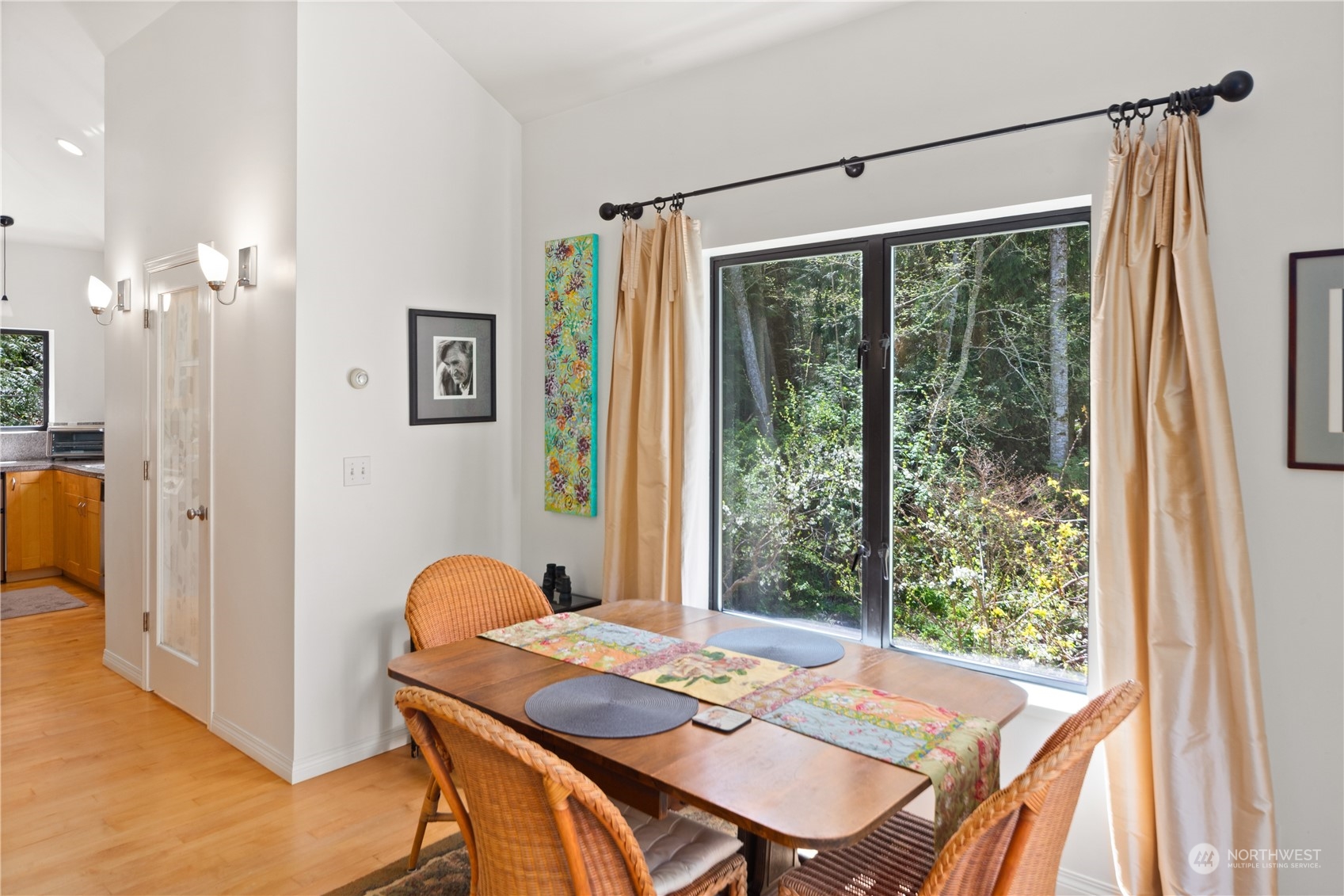423 Thunder Road Port Townsend, WA 98368 - Photo 8 of 40 Gallery Image 8