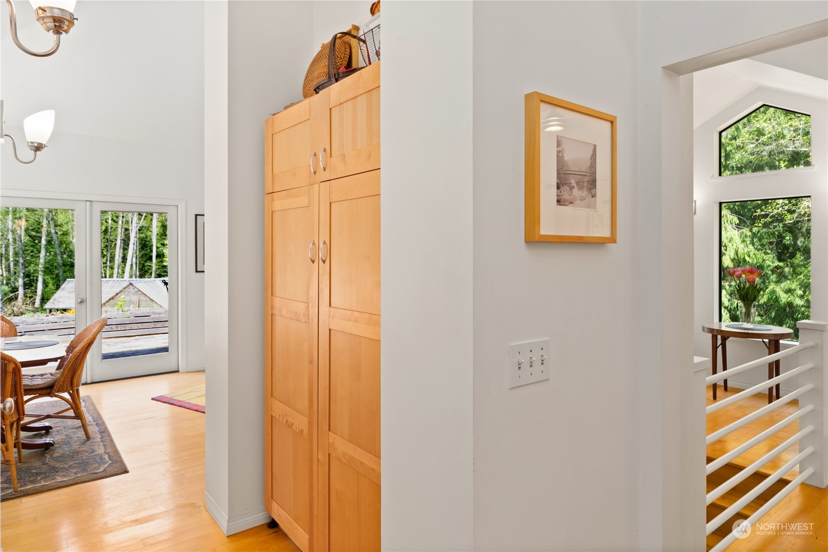 423 Thunder Road Port Townsend, WA 98368 - Photo 10 of 40 Gallery Image 10