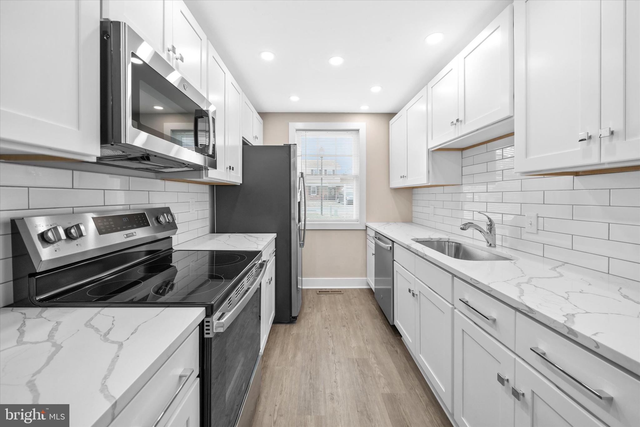 150 Channing Drive Bear, DE 19701 - Photo 2 of 30 New Custom kitchen