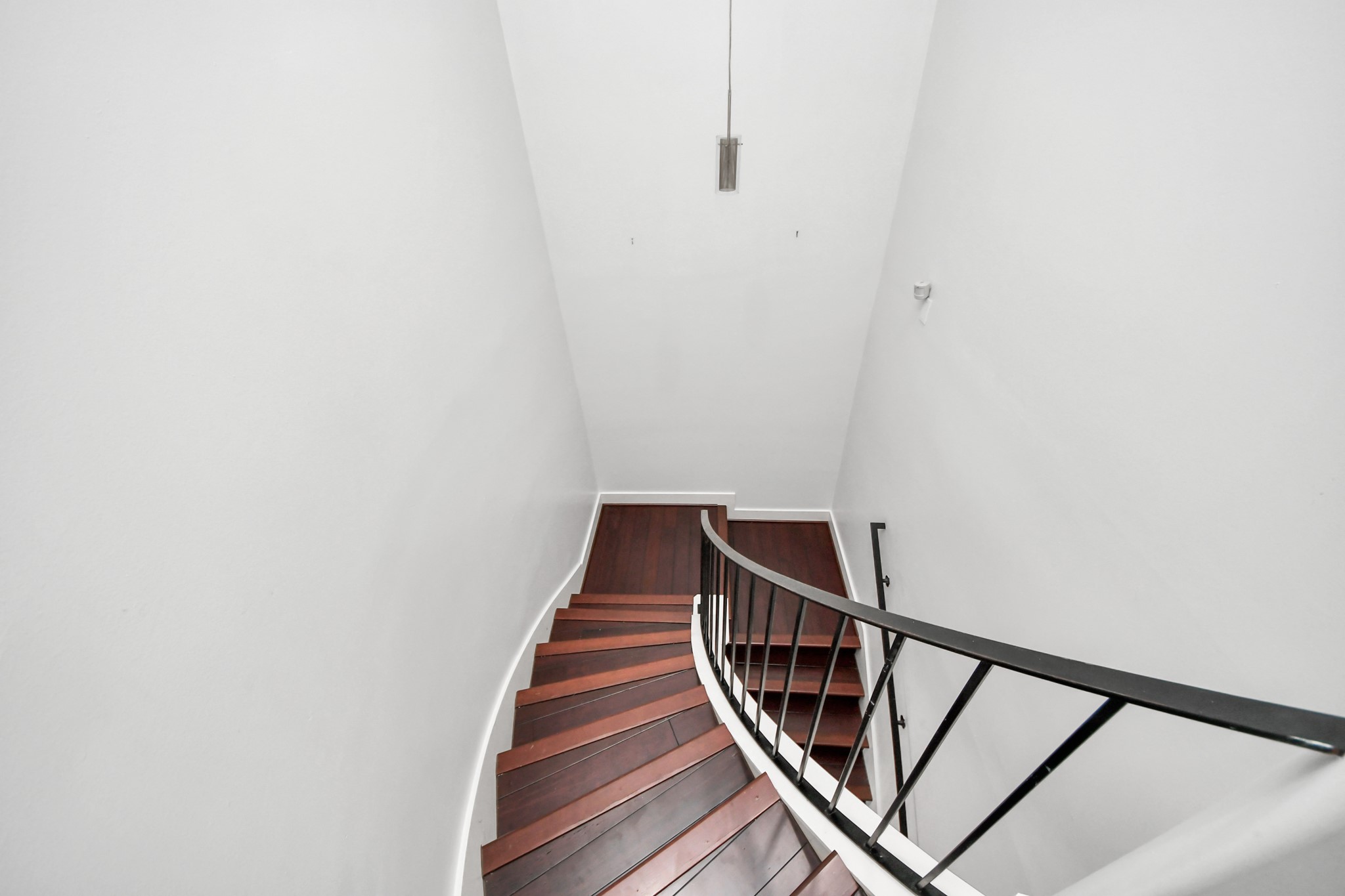 2911 Chartres Street Houston, TX 77004 - Photo 23 of 37 a view of balcony with wooden floor