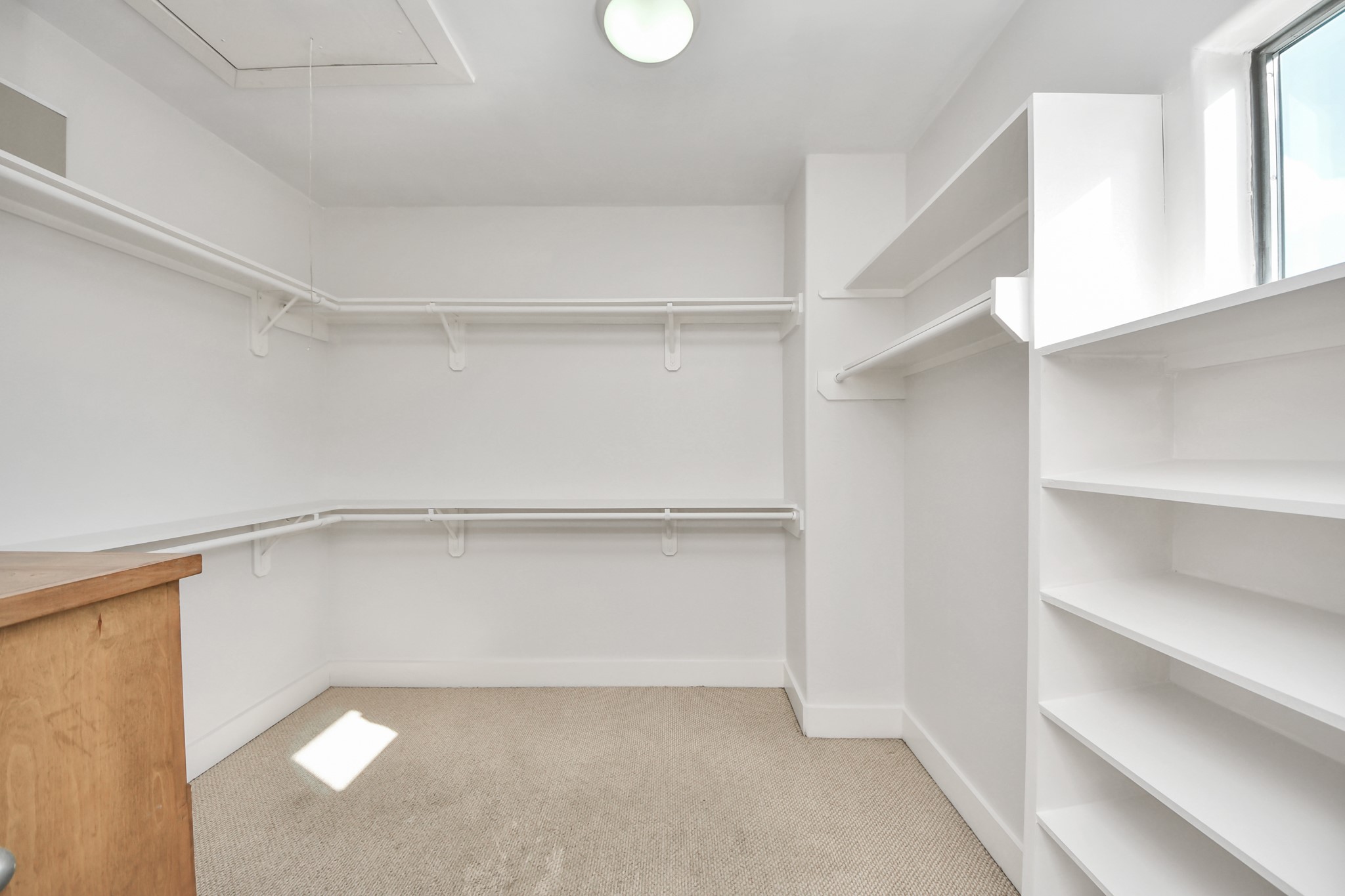 2911 Chartres Street Houston, TX 77004 - Photo 31 of 37 a view of an empty walk in closet