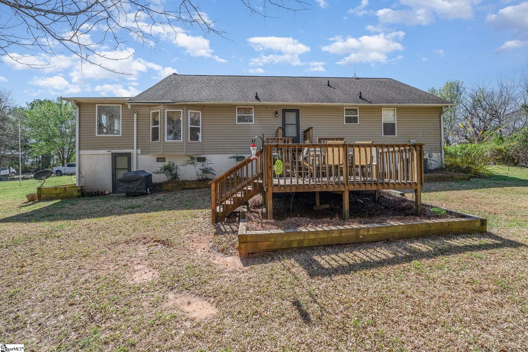 3465 Highway 92 Enoree, SC 29335 - Photo 29 of 45