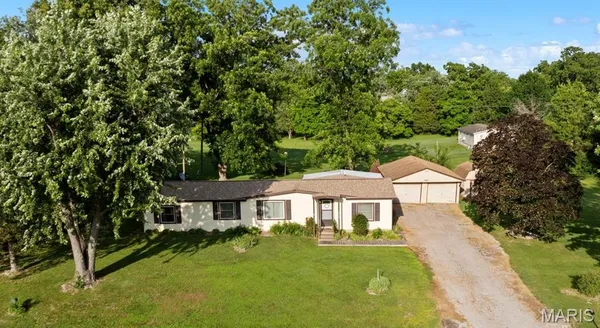 $99,900 | 2312 North 2nd Street, Fayetteville, IL 62258