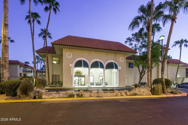 $2,200 | 10330 West Thunderbird Boulevard, Unit C309, Sun City, AZ 85351