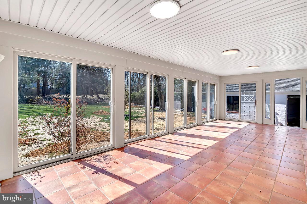 32 Cranbury Road Princeton Junction, NJ 08550 - Photo 11 of 22