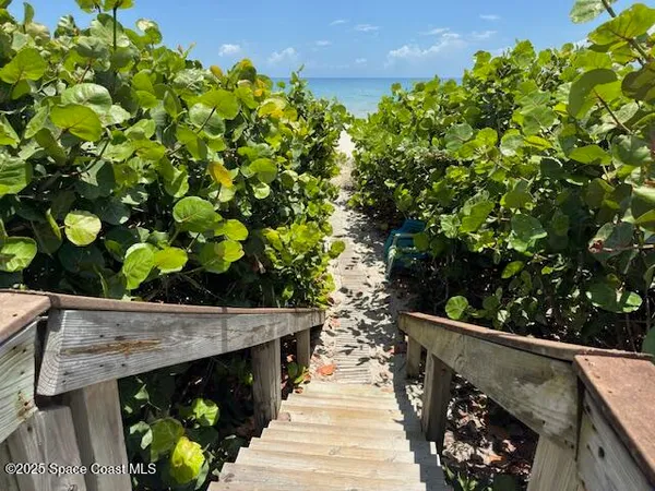 $3,500 | 1095 Highway A1a Indialantic, Unit 204, Indialantic, FL 32903