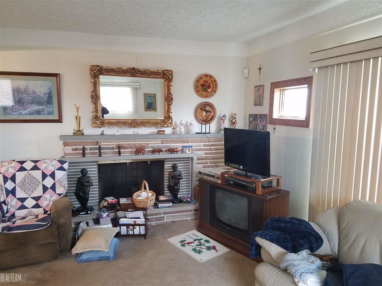 11191 Martin Road Warren, MI 48093 - Photo 5 of 16