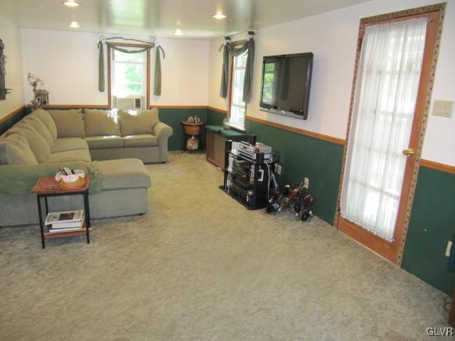 633 Fireline Road Palmerton, PA 18071 - Photo 4 of 29 Gallery Image 4