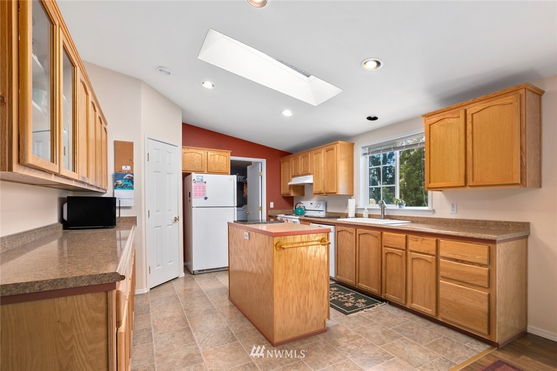 6437 Goodwin Road Everson, WA 98247 - Photo 14 of 39