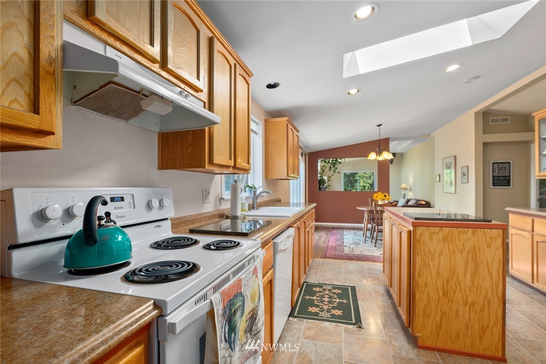 6437 Goodwin Road Everson, WA 98247 - Photo 15 of 39