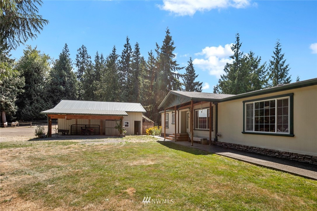6437 Goodwin Road Everson, WA 98247 - Photo 4 of 39