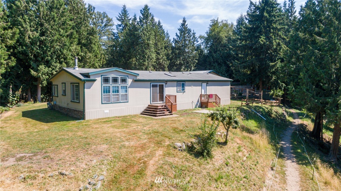 6437 Goodwin Road Everson, WA 98247 - Photo 7 of 39