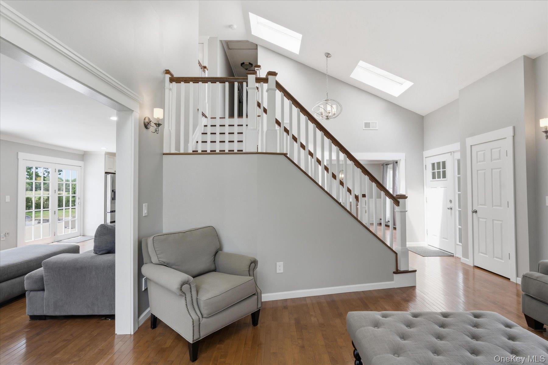 117 Southfield Road Baiting Hollow, NY 11933 - Photo 4 of 47