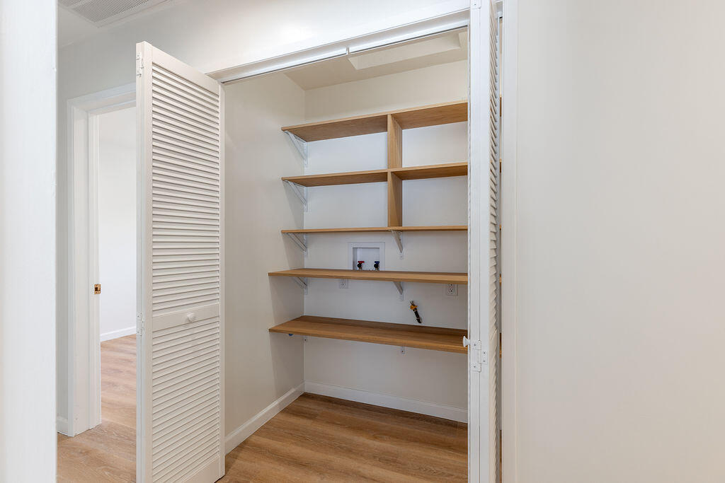 24 Pine Drive Santa Barbara, CA 93105 - Photo 25 of 45 a view of room and closet