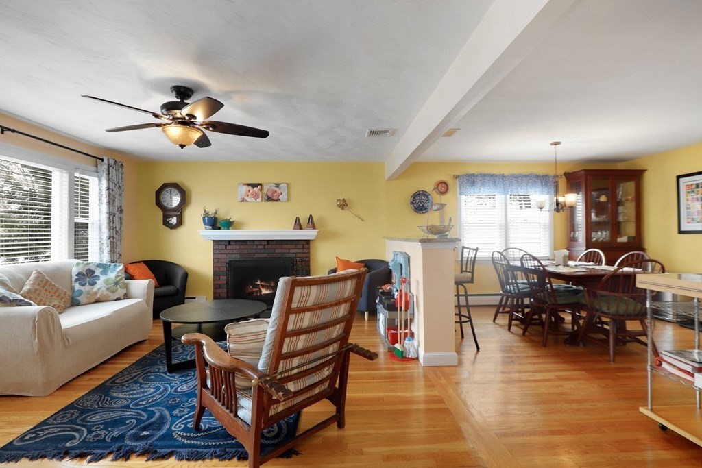 11 Robinwood Road Dedham, MA 02026 - Photo 12 of 39 Gallery Image 12
