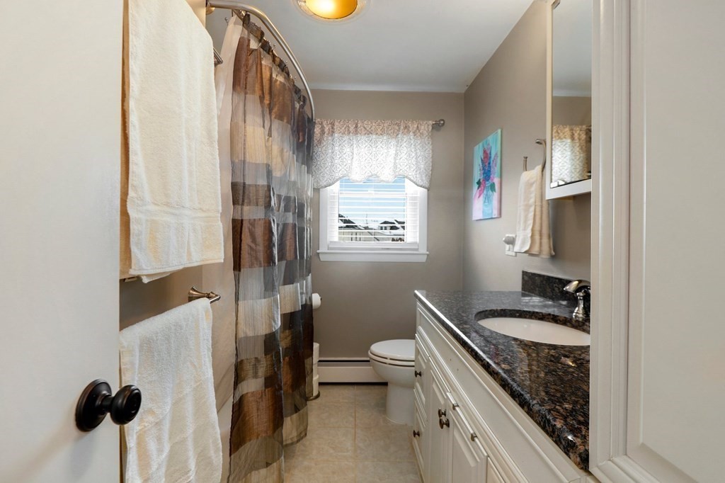 11 Robinwood Road Dedham, MA 02026 - Photo 21 of 39 Gallery Image 21