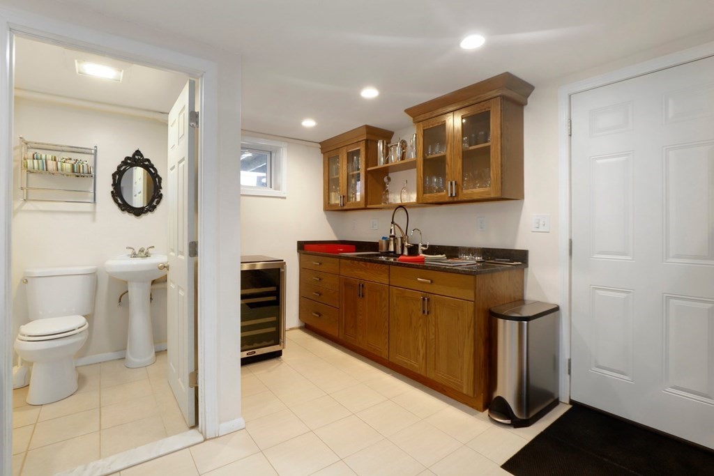 11 Robinwood Road Dedham, MA 02026 - Photo 26 of 39 Gallery Image 26