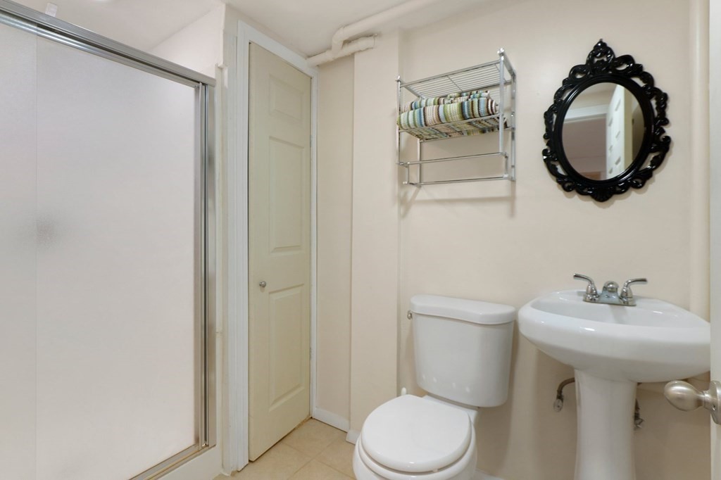 11 Robinwood Road Dedham, MA 02026 - Photo 27 of 39 Gallery Image 27