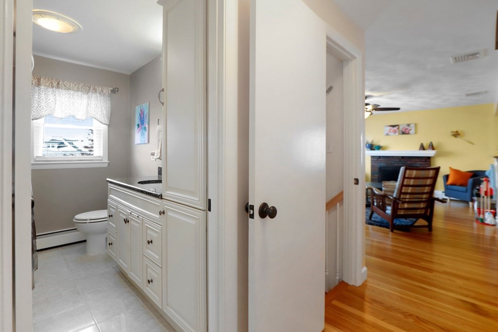 11 Robinwood Road Dedham, MA 02026 - Photo 31 of 39 Gallery Image 31