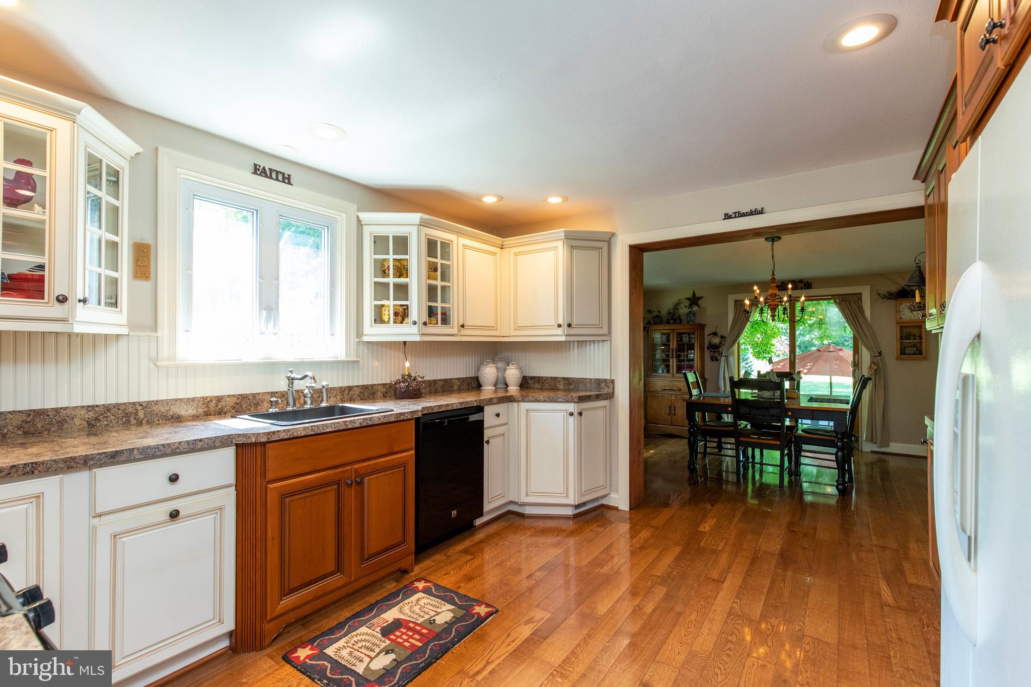 2626 Radcliffe Road Broomall, PA 19008 - Photo 5 of 28 Gallery Image 5