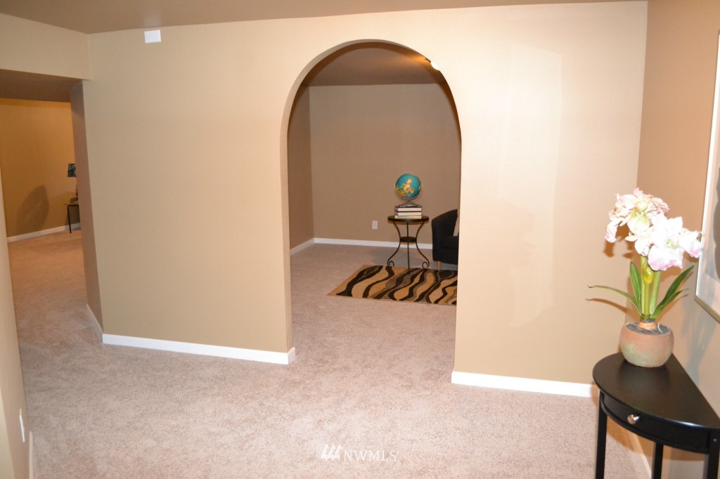 10805 Case Road Southwest Olympia, WA 98512 - Photo 11 of 15 Gallery Image 11