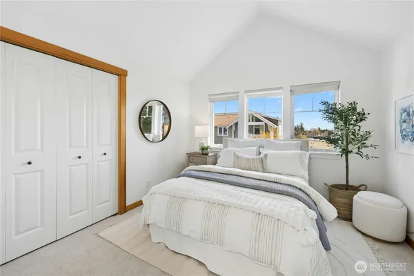 $698,000 | 115 Hall Brothers Loop, Unit 208, Bainbridge Island, WA 98110