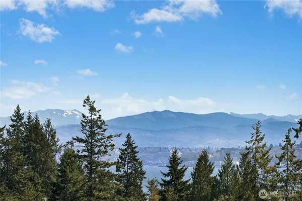 $698,000 | 115 Hall Brothers Loop, Unit 208, Bainbridge Island, WA 98110