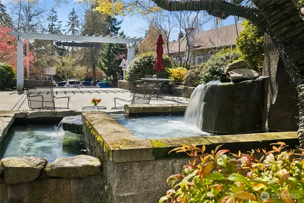 $698,000 | 115 Hall Brothers Loop, Unit 208, Bainbridge Island, WA 98110