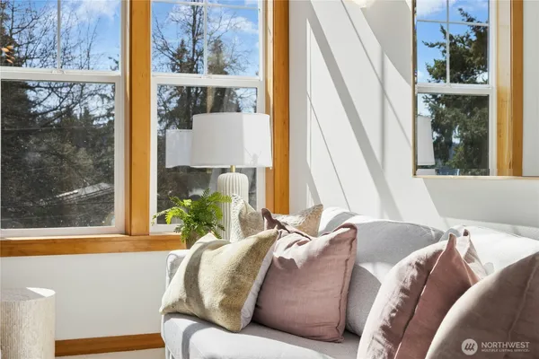 $698,000 | 115 Hall Brothers Loop, Unit 208, Bainbridge Island, WA 98110