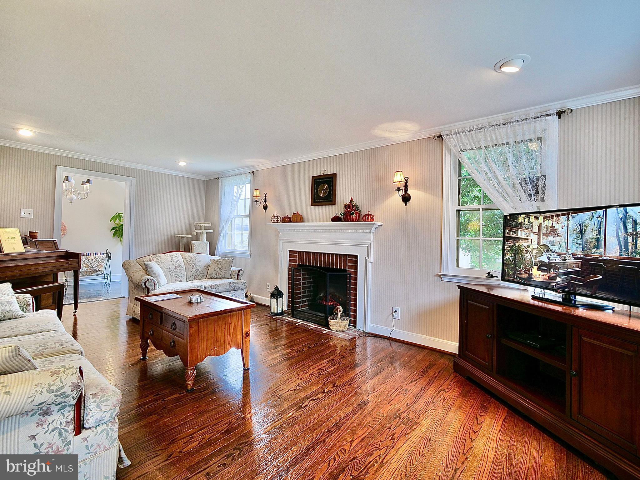 4204 State Road Drexel Hill, PA 19026 - Photo 9 of 58