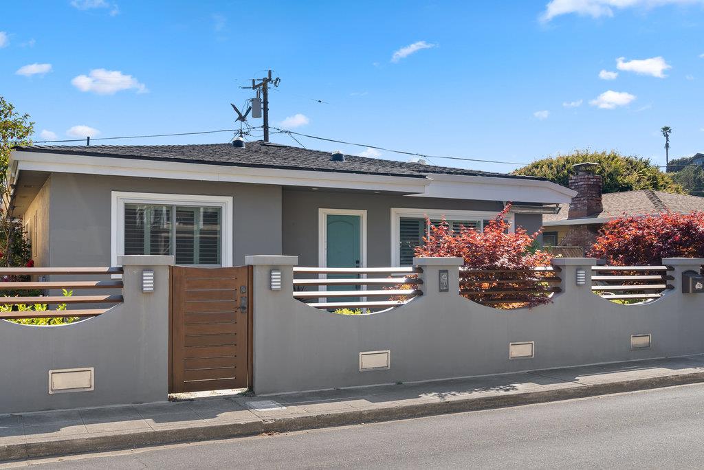 114 Bennett Road Aptos, CA 95003 - Photo 2 of 37 a view of a house with couches