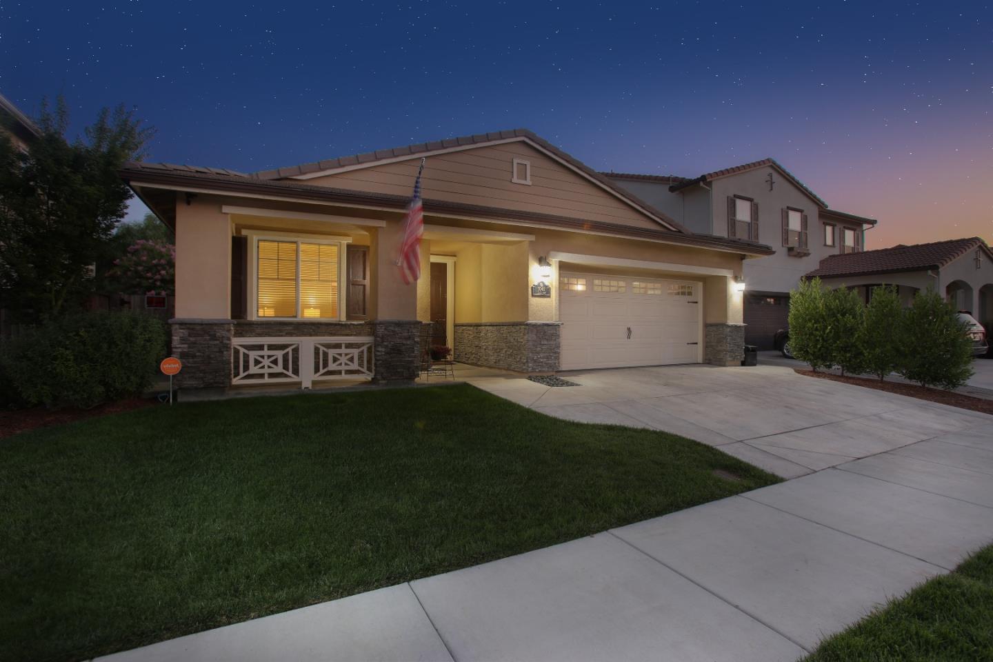 1045 Sprig Way Gilroy, CA 95020 - Photo 1 of 38 Gallery Image 1