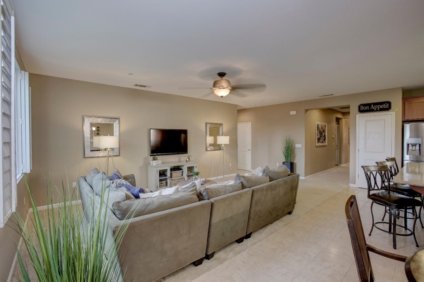 1045 Sprig Way Gilroy, CA 95020 - Photo 18 of 38 Gallery Image 18