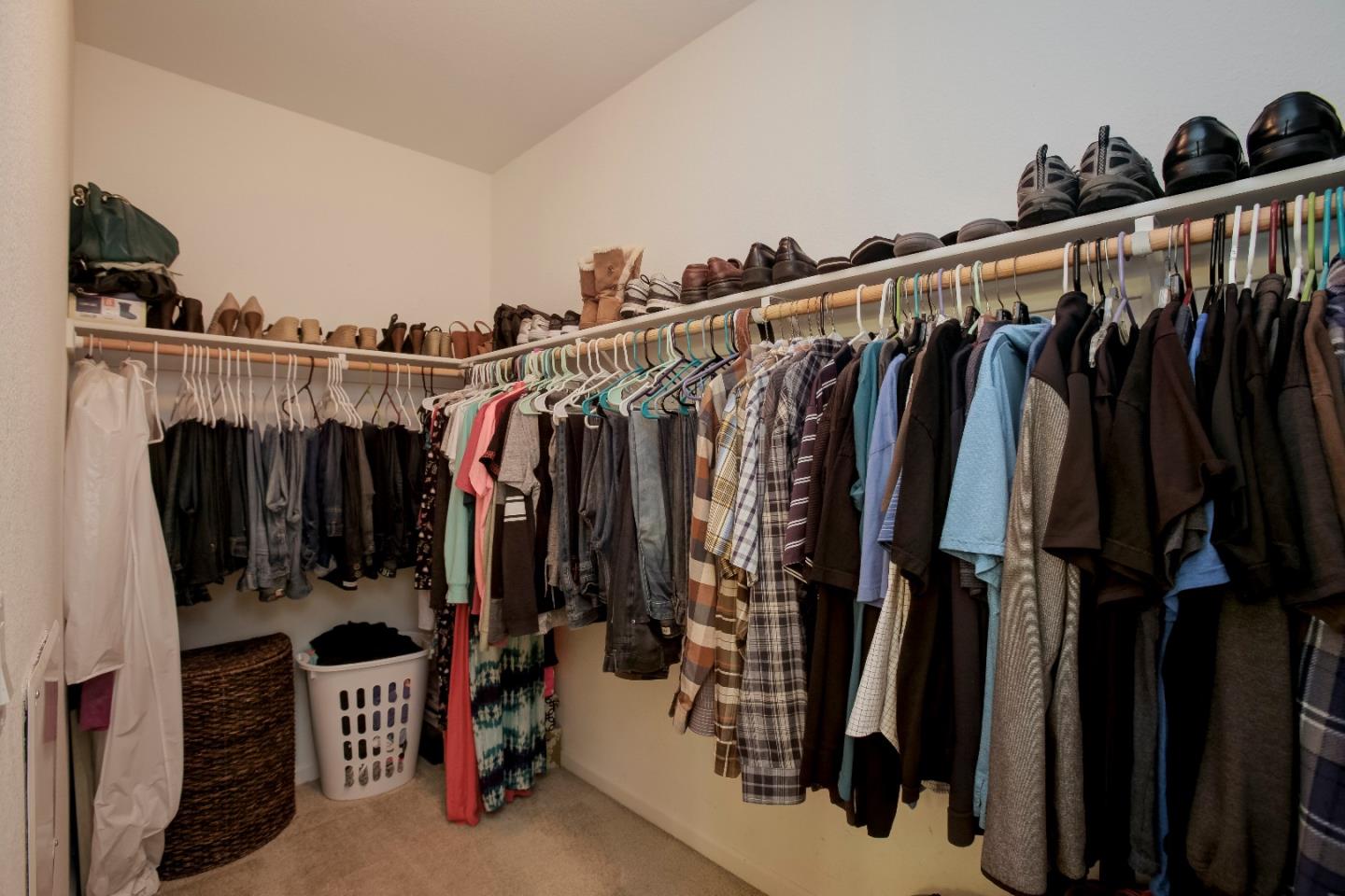 1045 Sprig Way Gilroy, CA 95020 - Photo 26 of 38 Gallery Image 26
