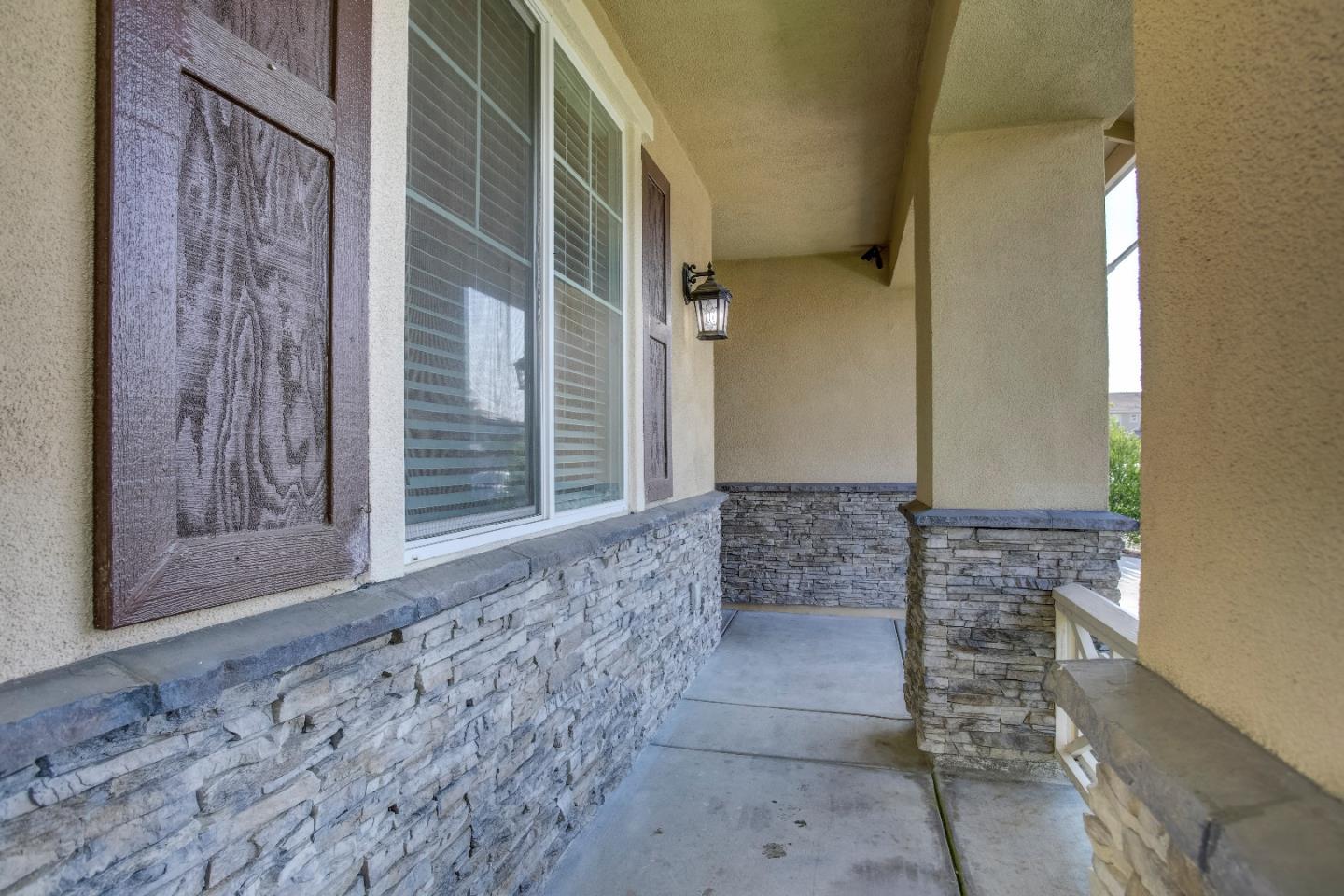 1045 Sprig Way Gilroy, CA 95020 - Photo 33 of 38 Gallery Image 33