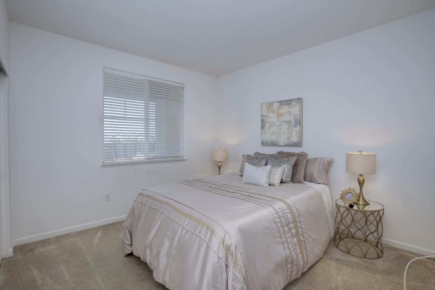 1045 Sprig Way Gilroy, CA 95020 - Photo 6 of 38 Gallery Image 6