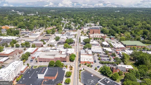 $2,300 | 541 North White Street, Unit 12, Carrollton, GA 30117