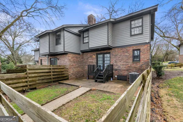 $2,300 | 541 North White Street, Unit 12, Carrollton, GA 30117