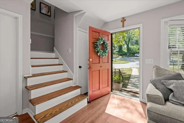 $2,300 | 541 North White Street, Unit 12, Carrollton, GA 30117
