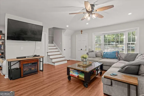 $2,300 | 541 North White Street, Unit 12, Carrollton, GA 30117